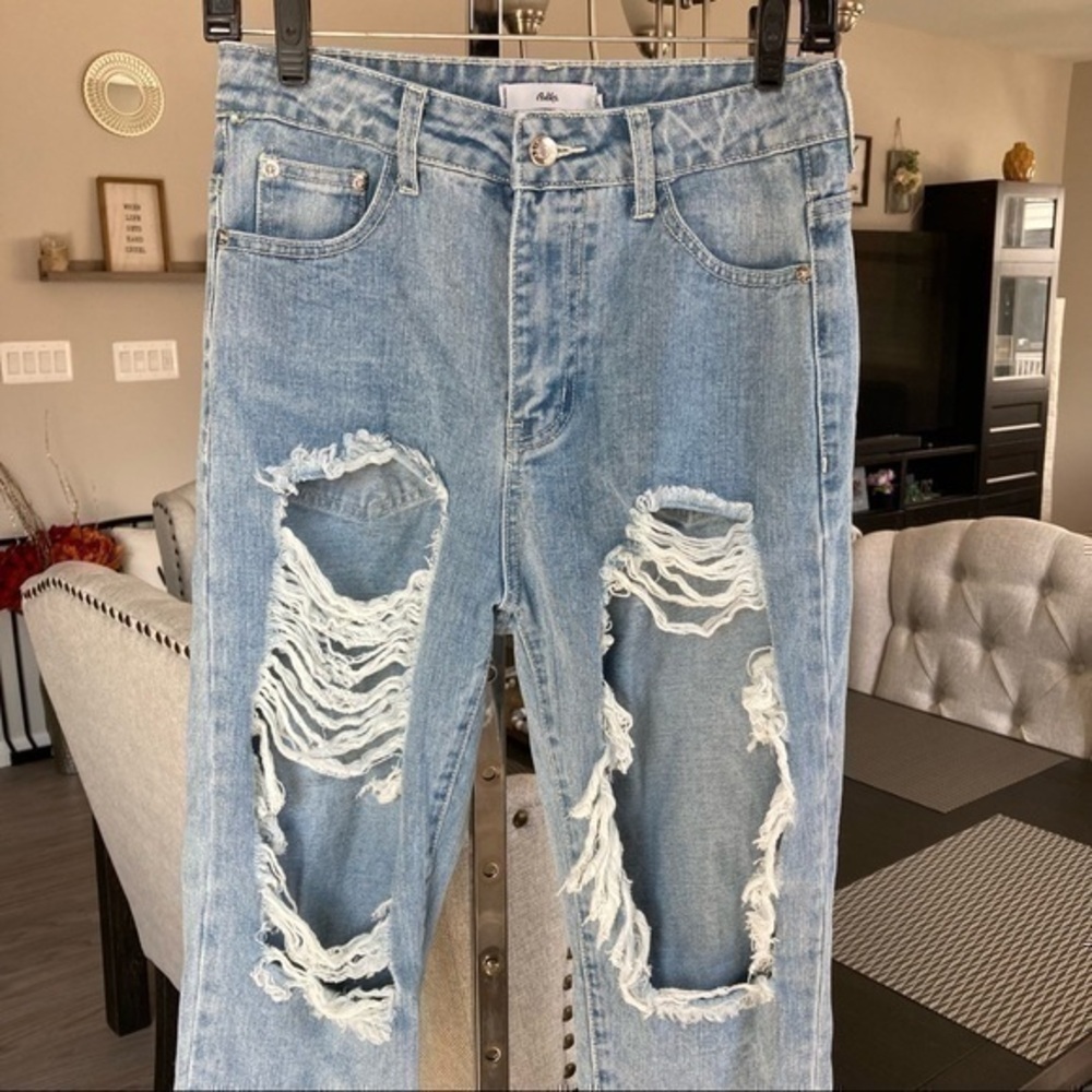 ๐ Adika mom boyfriend distressed ripped jeans ๐ medium - Picture 3 of 13